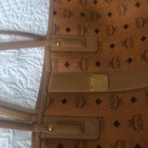 MCM large Shopper - Picture 3 of 7